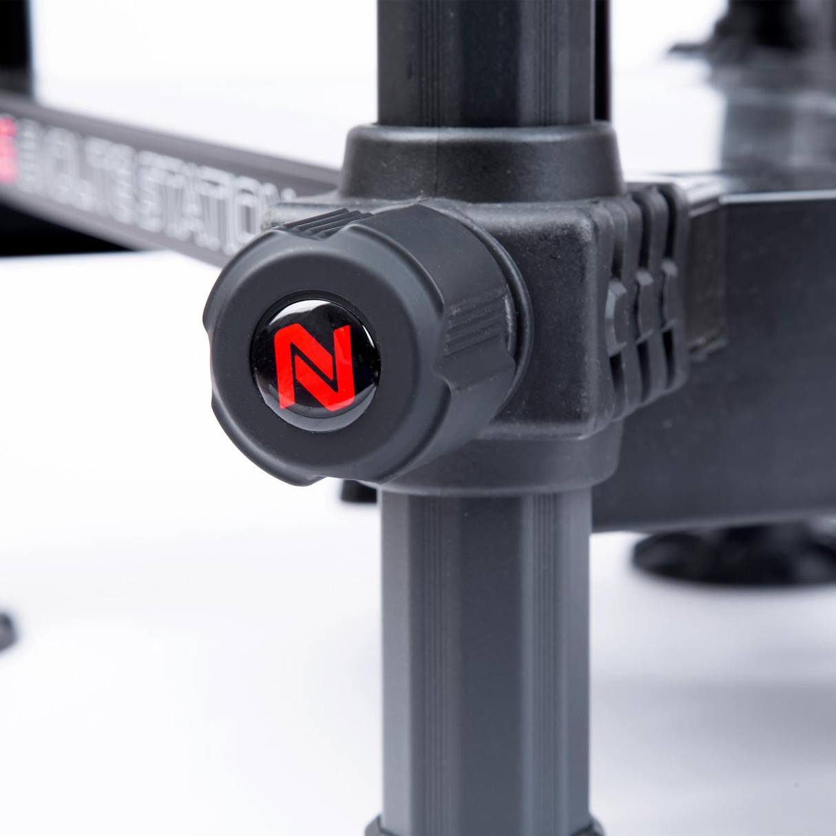 Nytro SLS36 EVOLITE Feeder Station Seatbox System